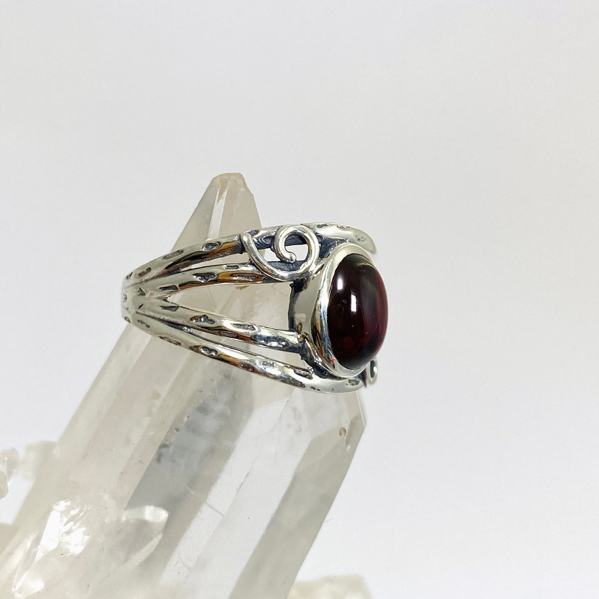 Garnet Oval Cabochon Ring in a Decorative Setting R4025