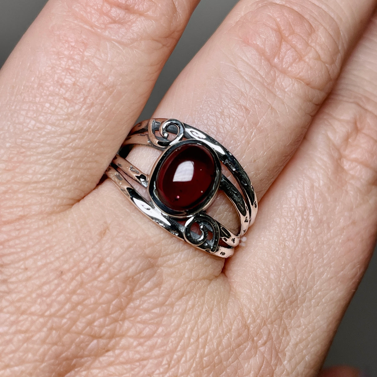 Garnet Oval Cabochon Ring in a Decorative Setting R4025
