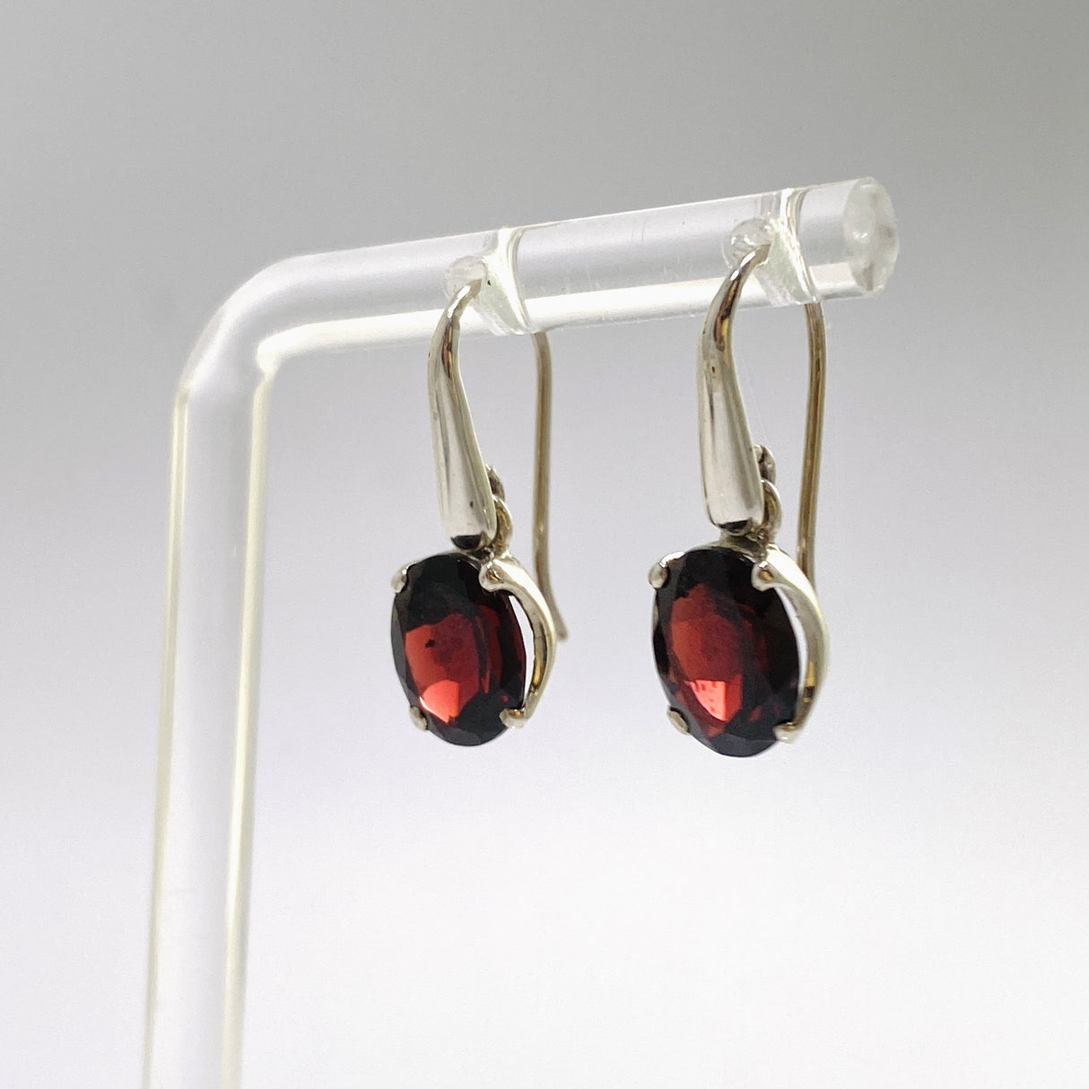 Garnet Oval Faceted Earrings PEGJ339
