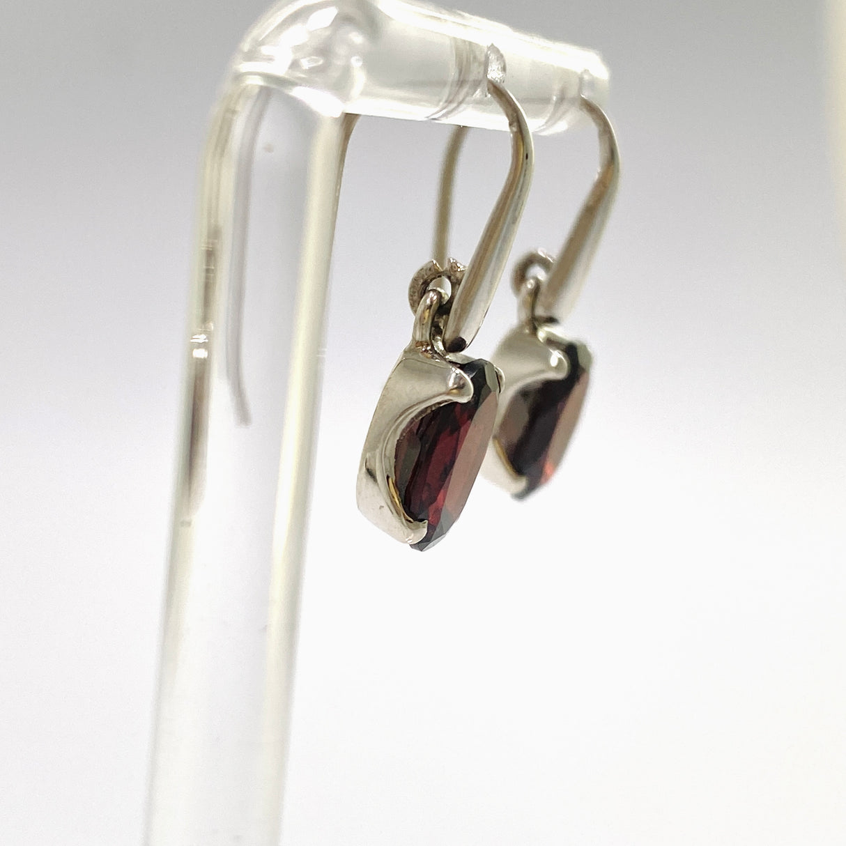 Garnet Oval Faceted Earrings PEGJ339