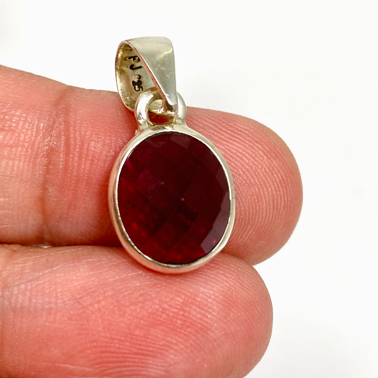 Garnet Oval Faceted Pendant PPGJ1161