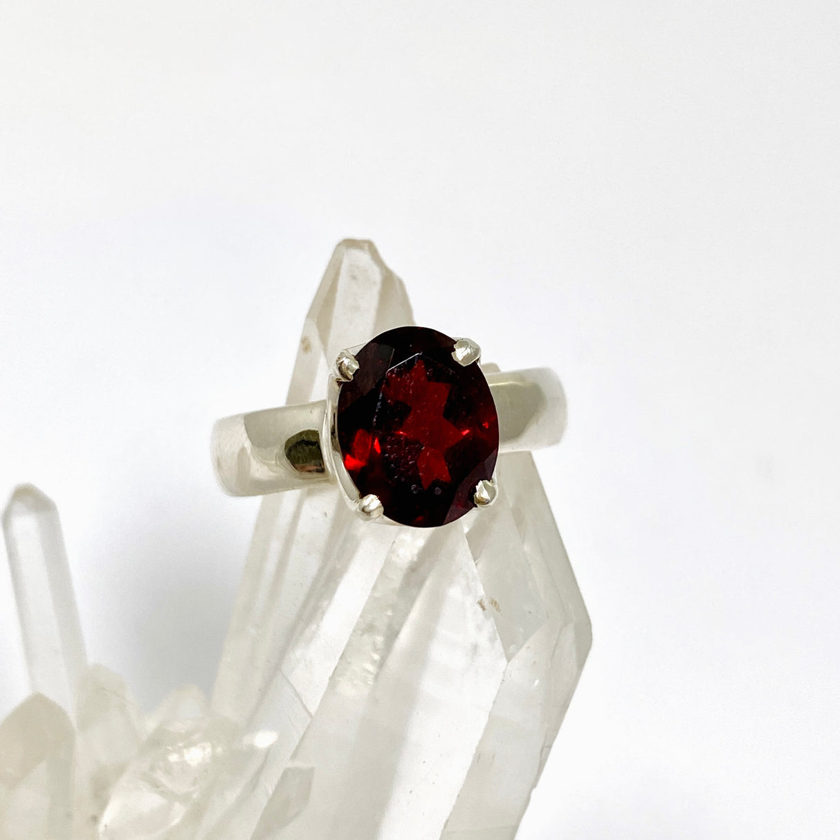 Garnet Oval Faceted Ring Size 7 PRGJ964
