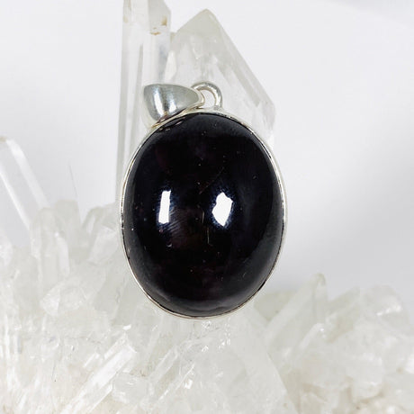 Garnet Oval Pendant KPGJ4131 - Nature's Magick
