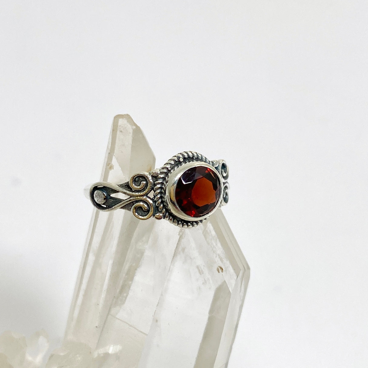 Garnet Round Faceted Ring in a Decorative Setting R4170