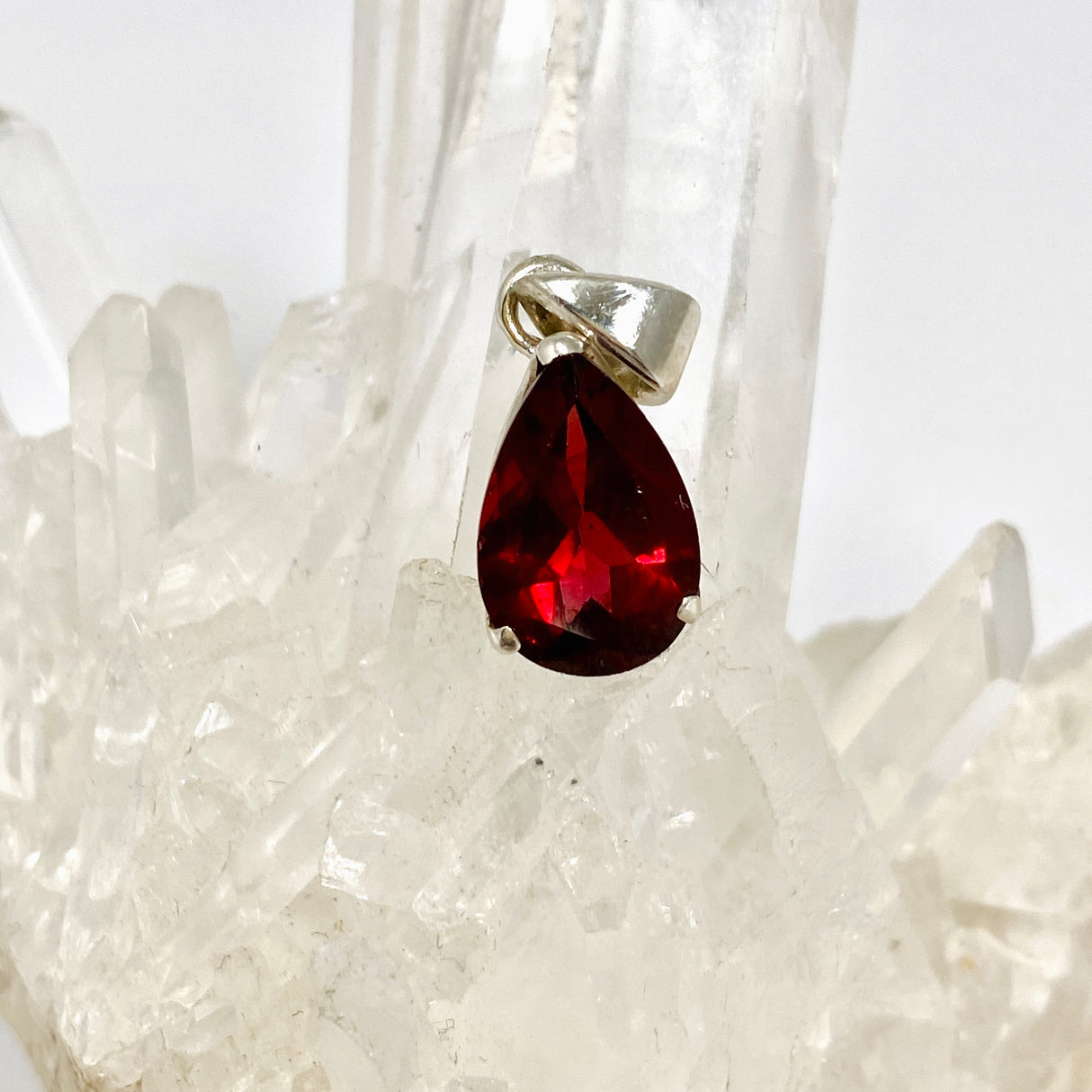 Garnet Teardrop Faceted Pendant PPGJ1158