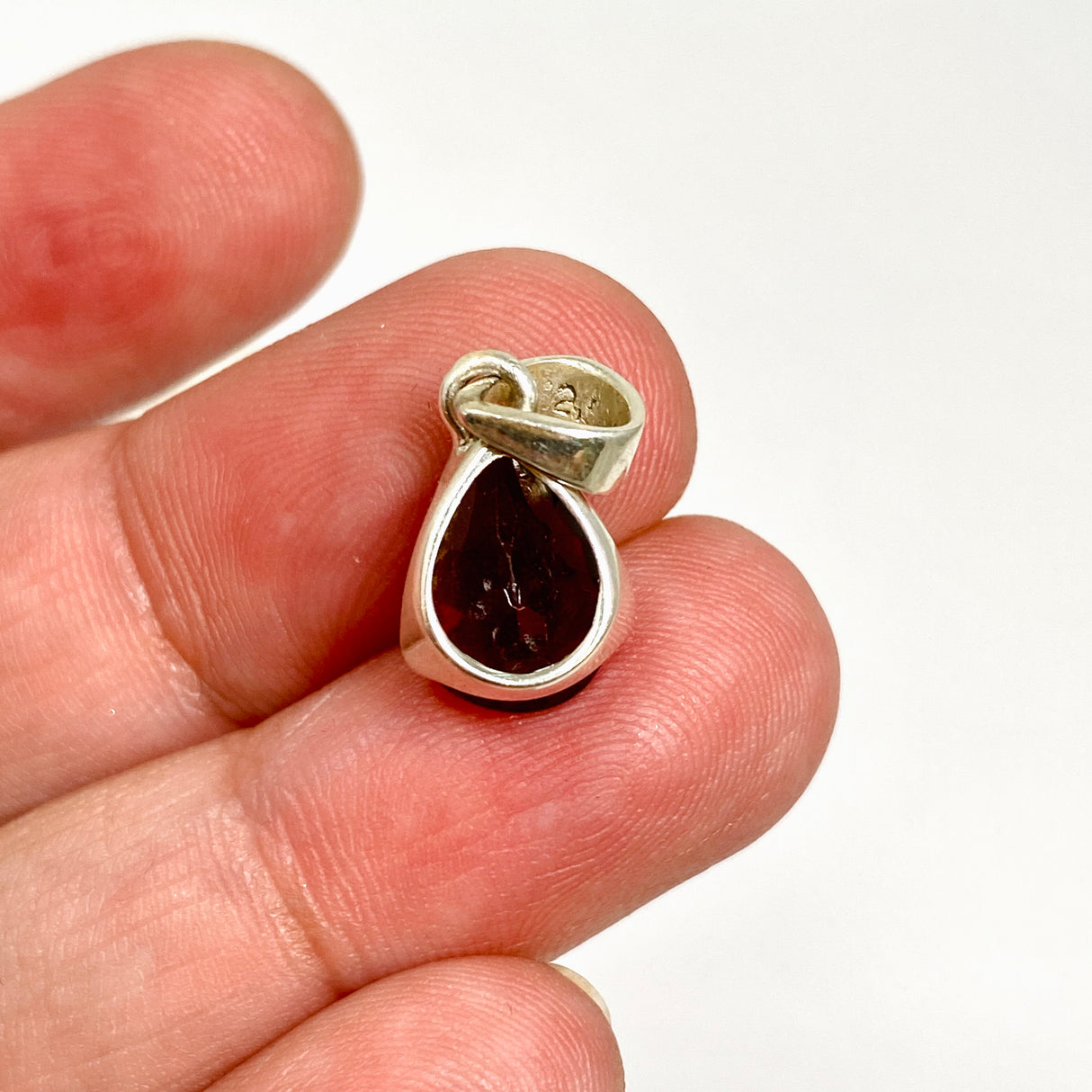 Garnet Teardrop Faceted Pendant PPGJ1159