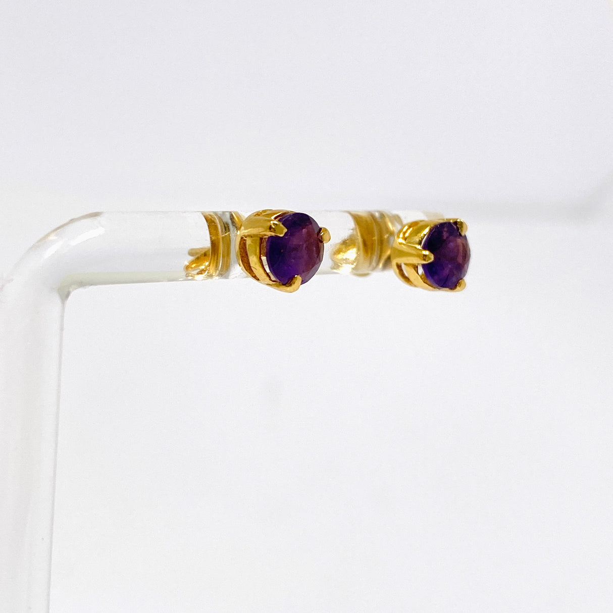 Gemstone Round Faceted 1 micron Gold Plated 3 claw Set Stud Earring 5mm PSE040