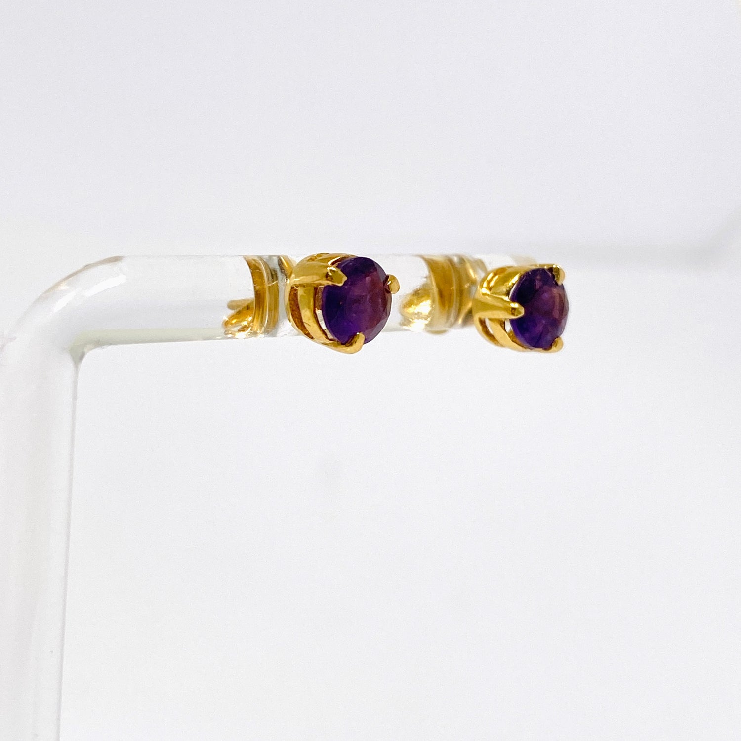 Gemstone Round Faceted 1 micron Gold Plated 3 claw Set Stud Earring 5mm PSE040