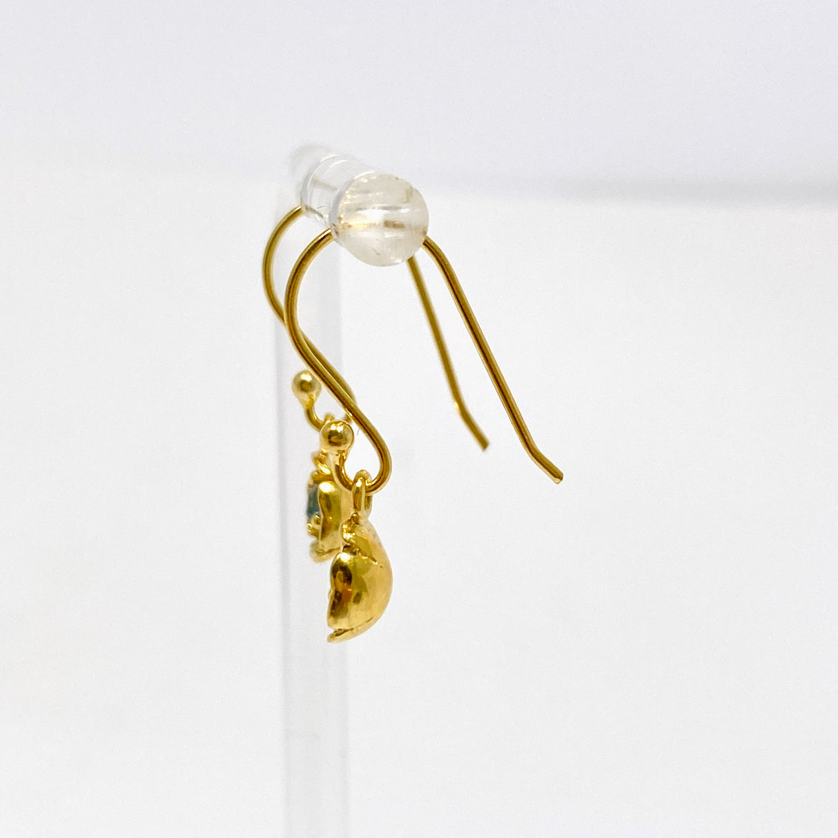 Gemstone Round Faceted 1 micron Gold Plated Flower Earrings PEGJ376