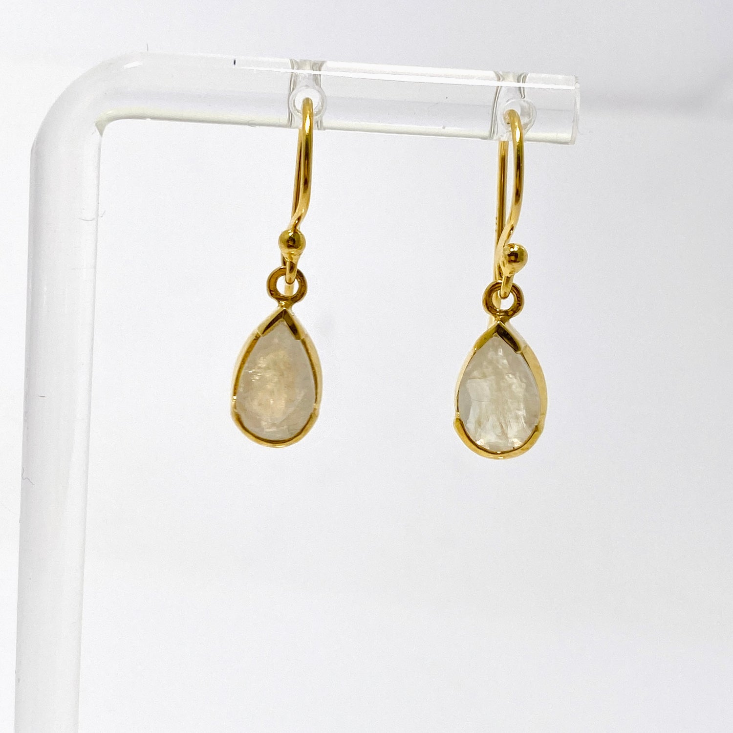 Gemstone Teardrop Faceted 1 micron Gold Plated Channel Set Drop Earrings PEGJ366