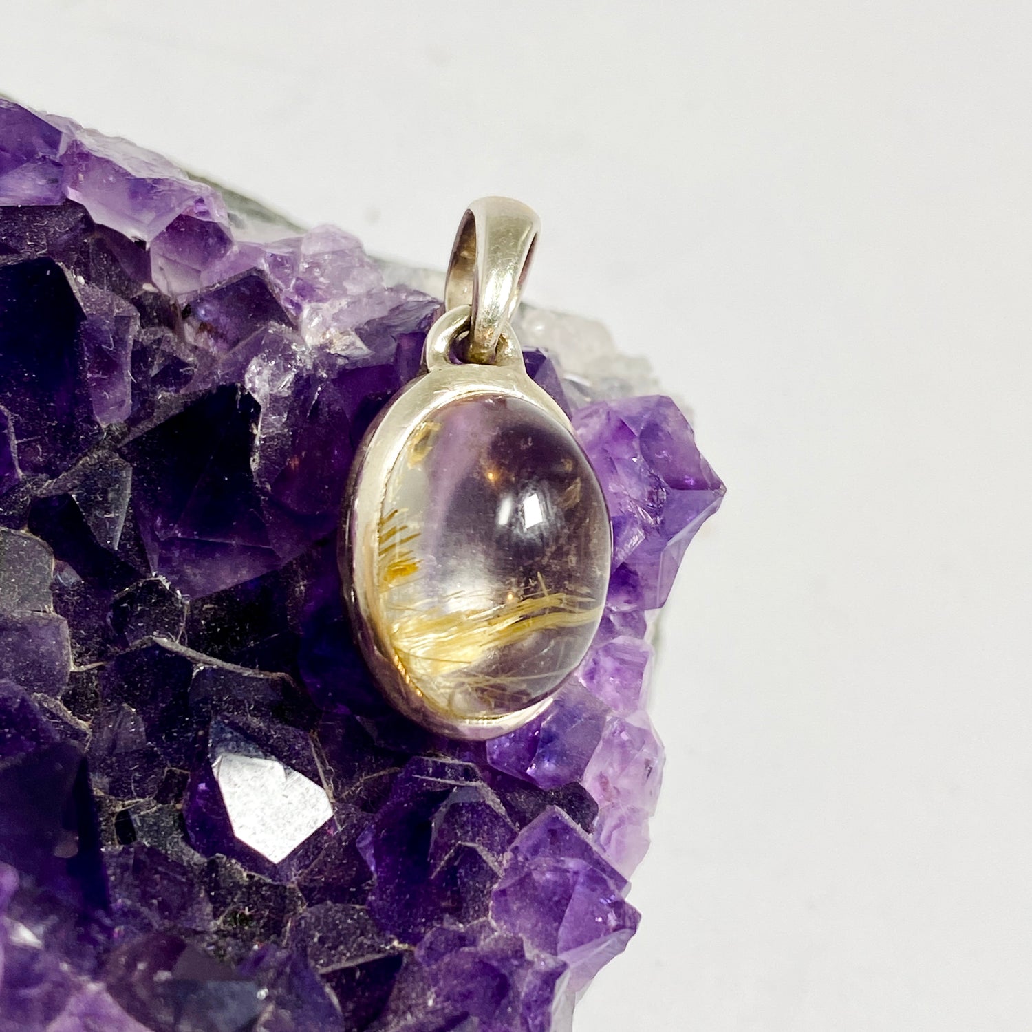 Golden Rutile Oval Cabochon Pendant PPGJ1225