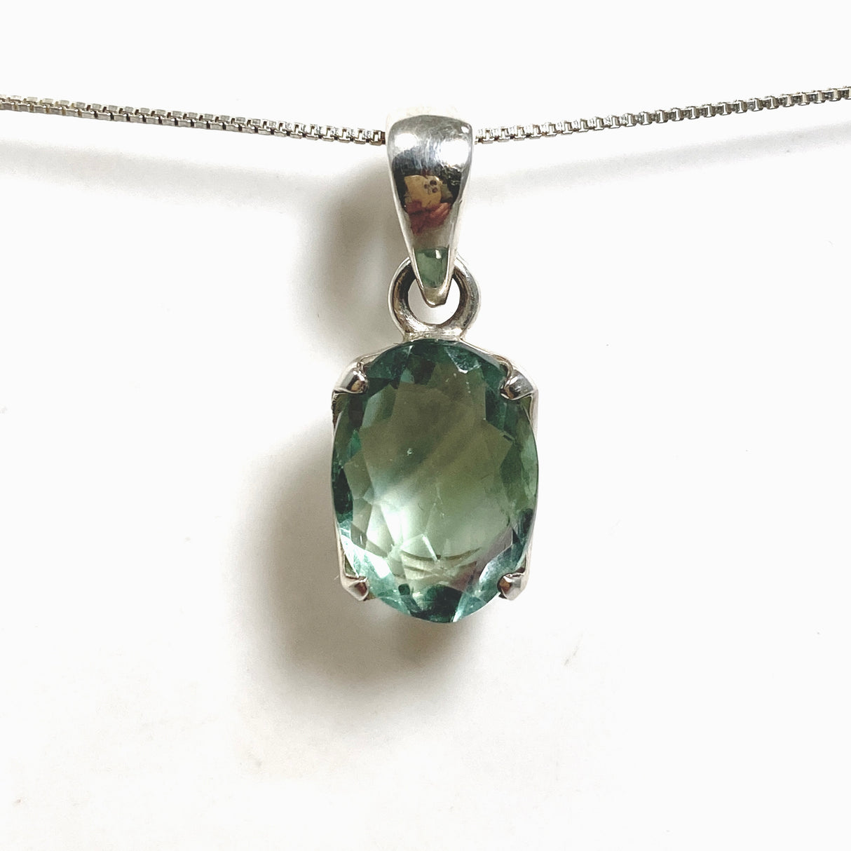 Green Fluorite Oval Faceted Pendant PPGJ1284