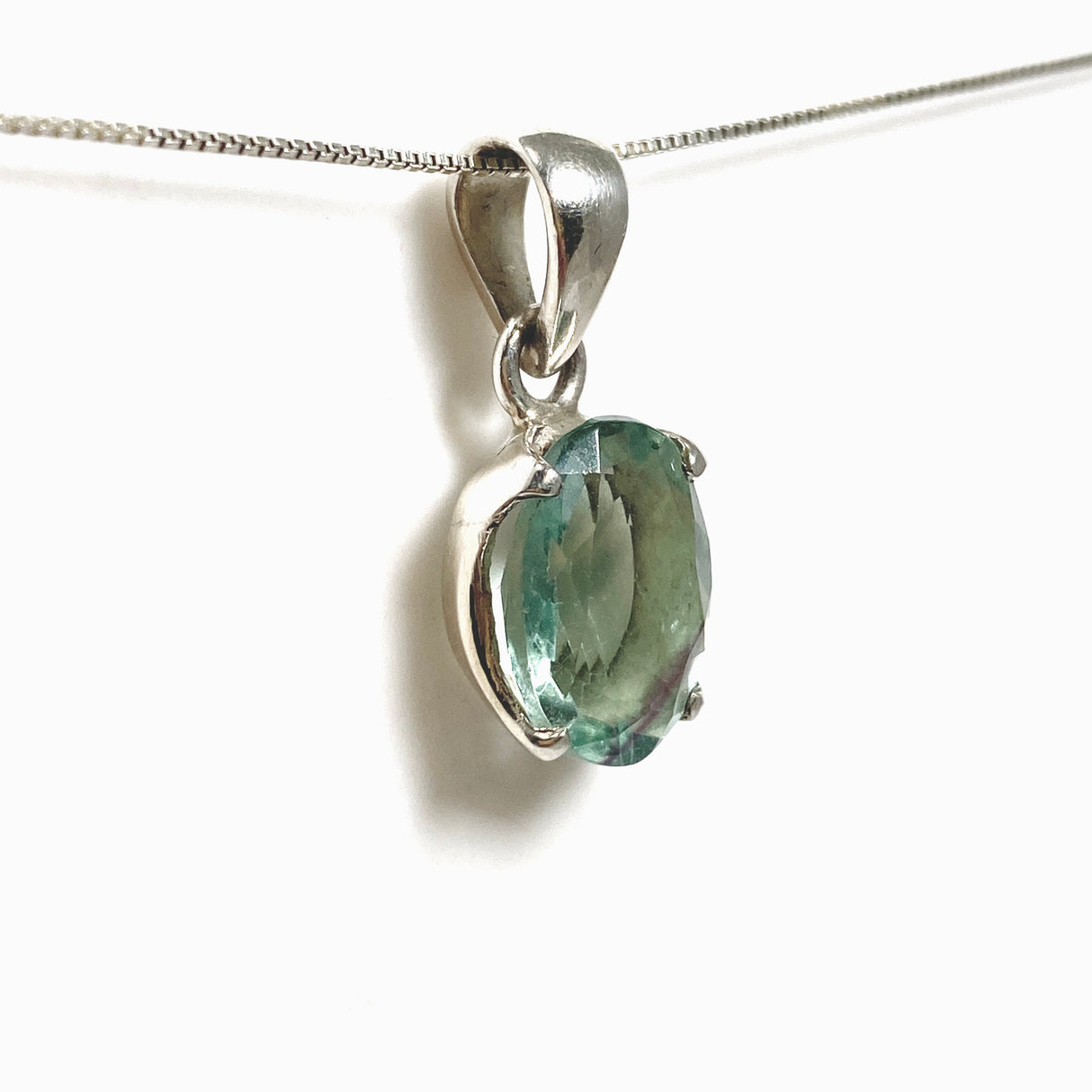 Green Fluorite Oval Faceted Pendant PPGJ1284