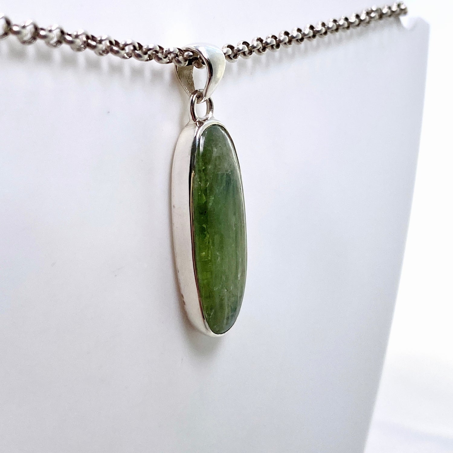Green Kyanite Oval Cabochon Pendant KPGJ4629
