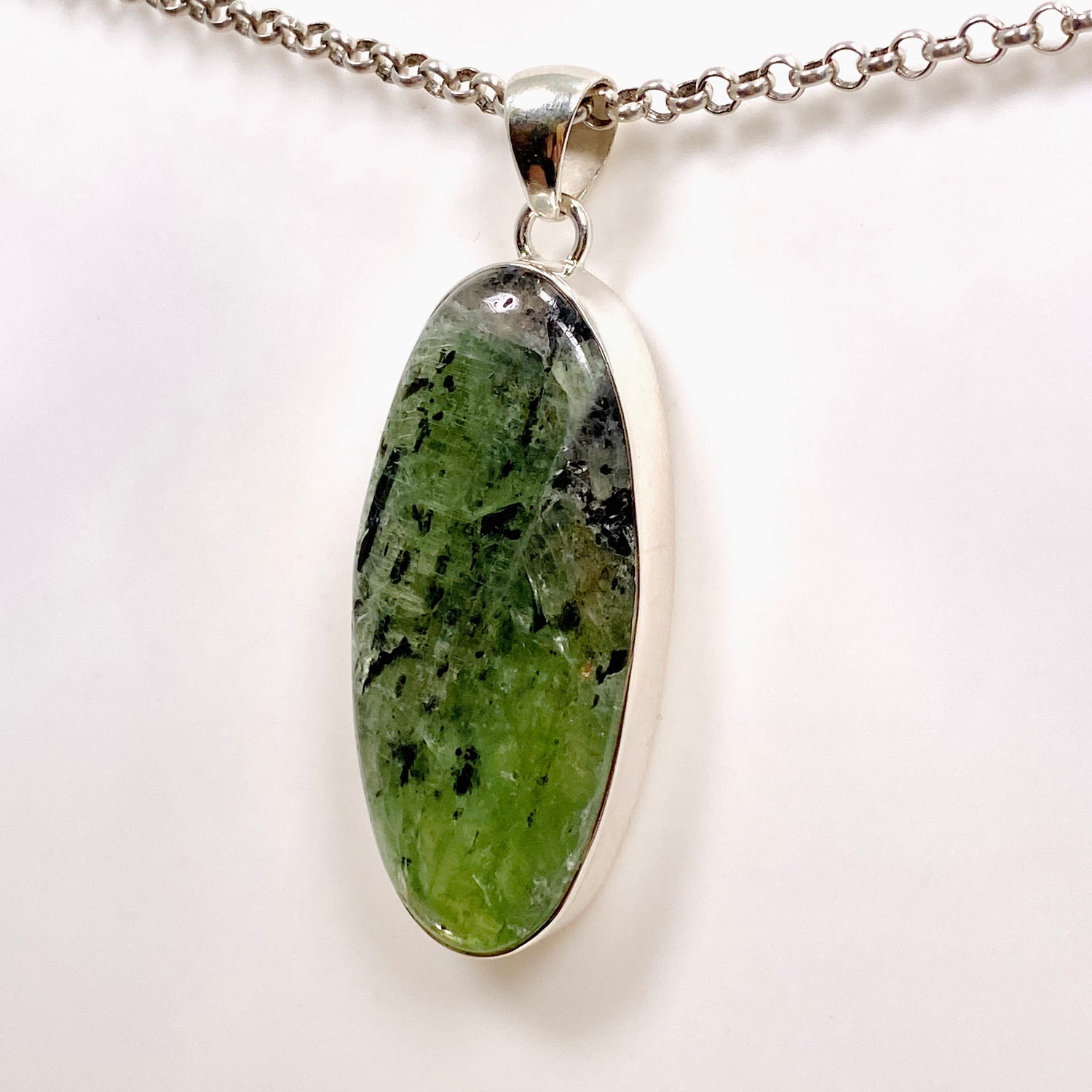Green Kyanite Oval Cabochon Pendant KPGJ4631