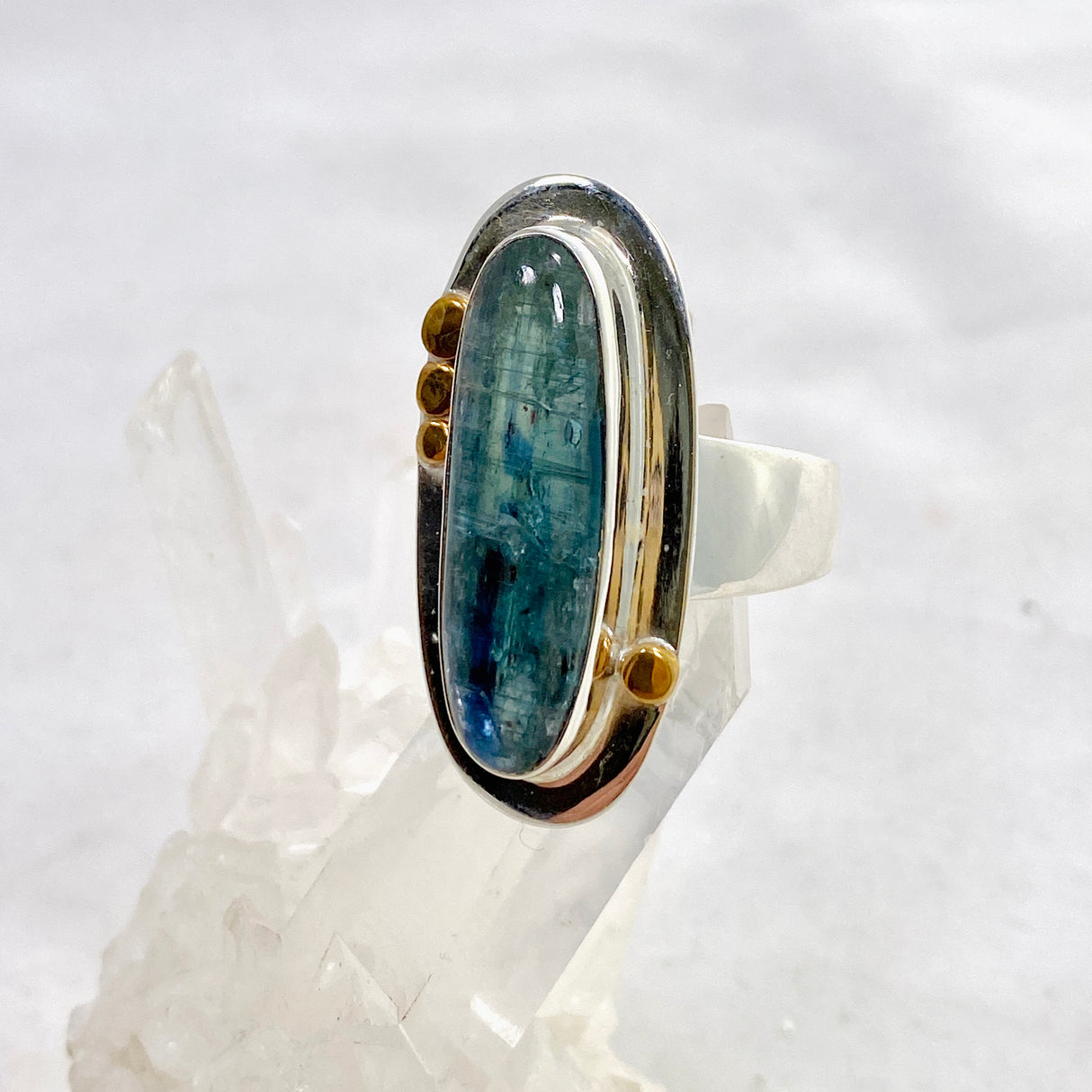 Green Kyanite Oval Cabochon Ring with Brass Detailing Size 9.5 KRGJ3292