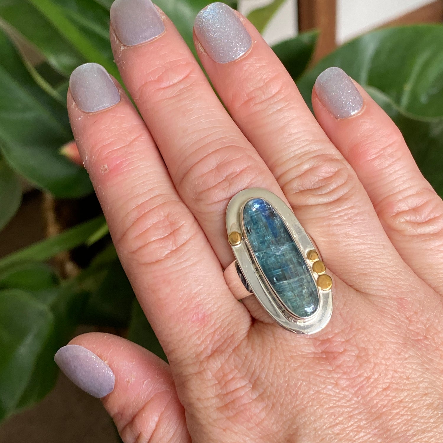 Green Kyanite Oval Cabochon Ring with Brass Detailing Size 9.5 KRGJ3292