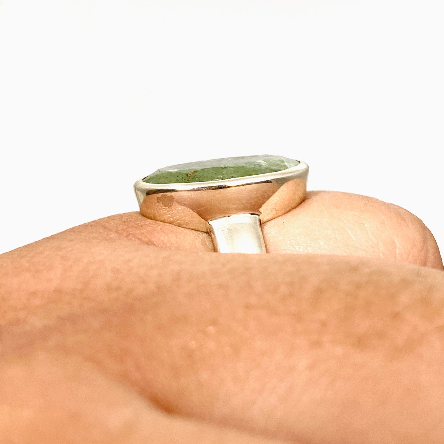 Green Kyanite Oval Faceted Ring Size 11 PRGJ819