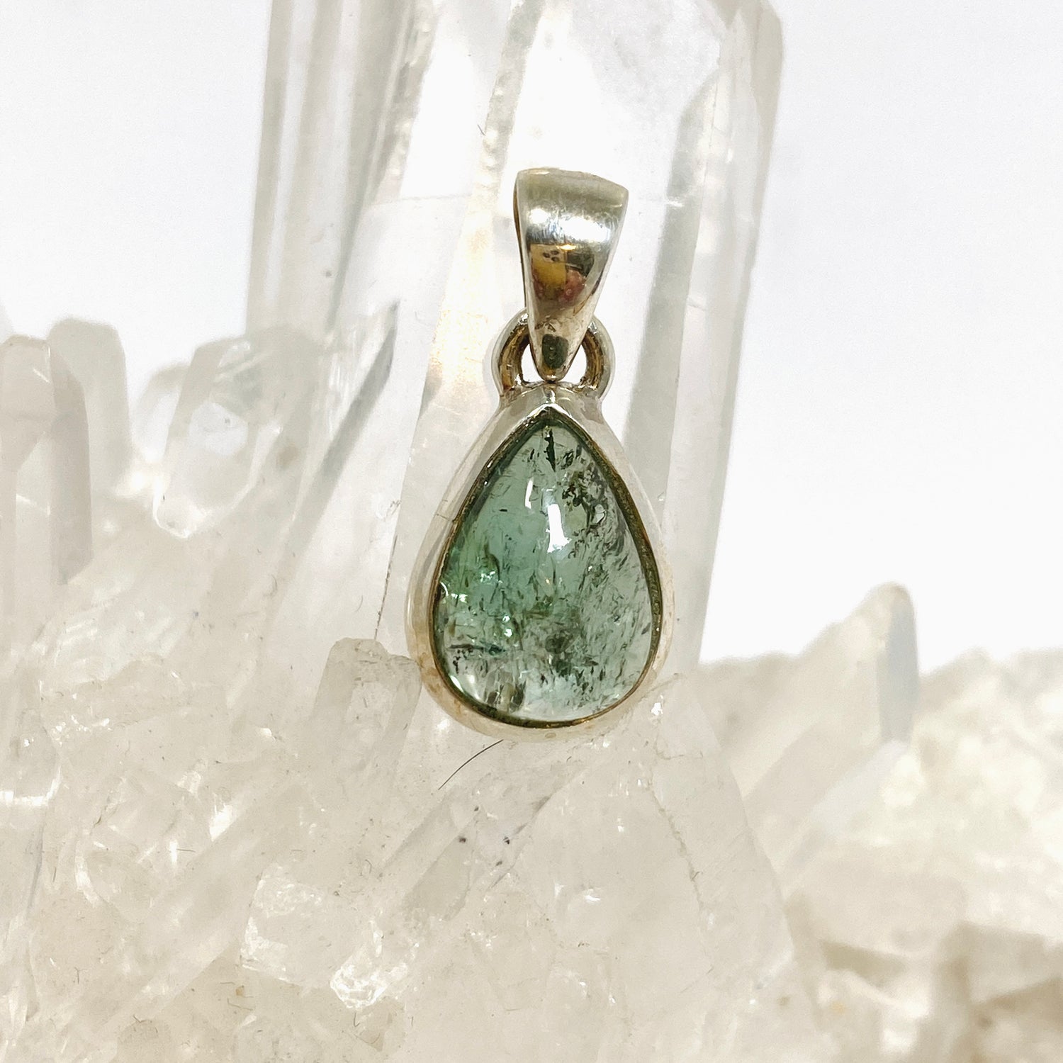 Green Tourmaline Teardrop Cabochon Pendant PPGJ1178