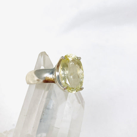 Heliodor Golden Beryl Faceted Oval Ring Size 6.5 PRGJ324 - Nature's Magick