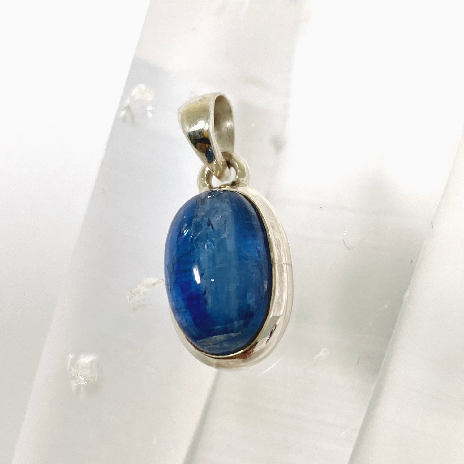 Kyanite (Nepal) Oval Cabochon Pendant PPGJ1252