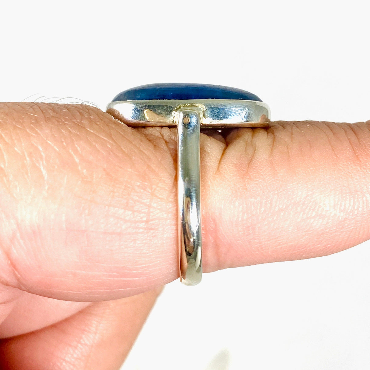 Kyanite oval ring s.9 KRGJ2695