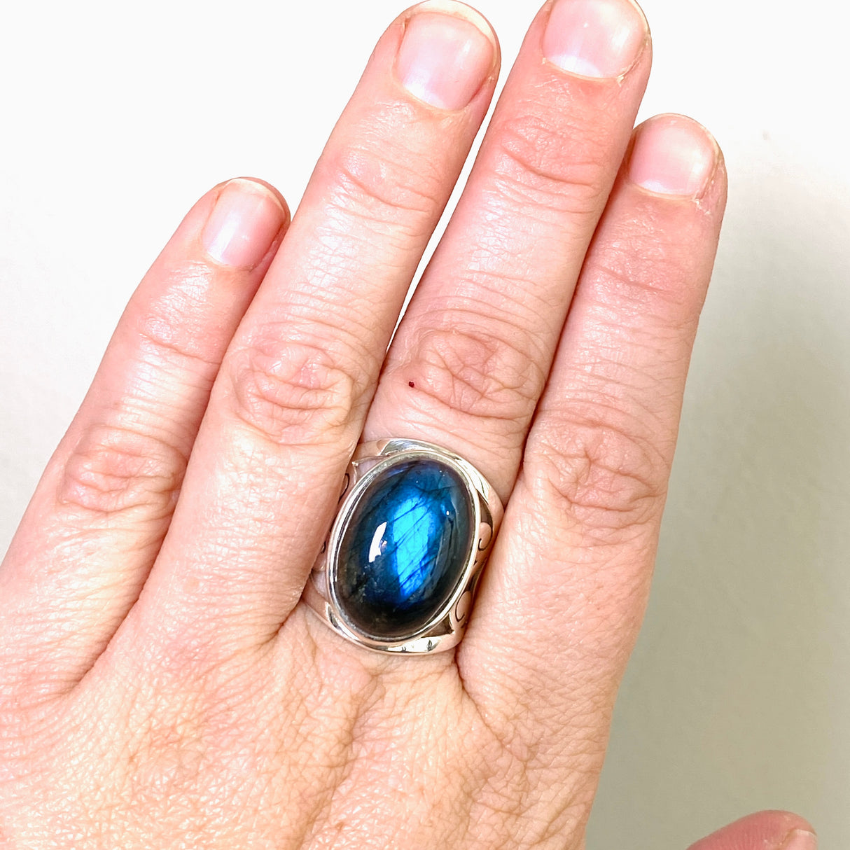 Labradorite Oval Cabochon Filigree Size 8.5 PRGJ895