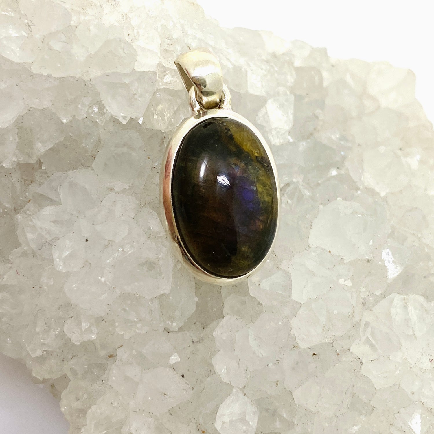 Labradorite Oval Cabochon Pendant PPGJ1047