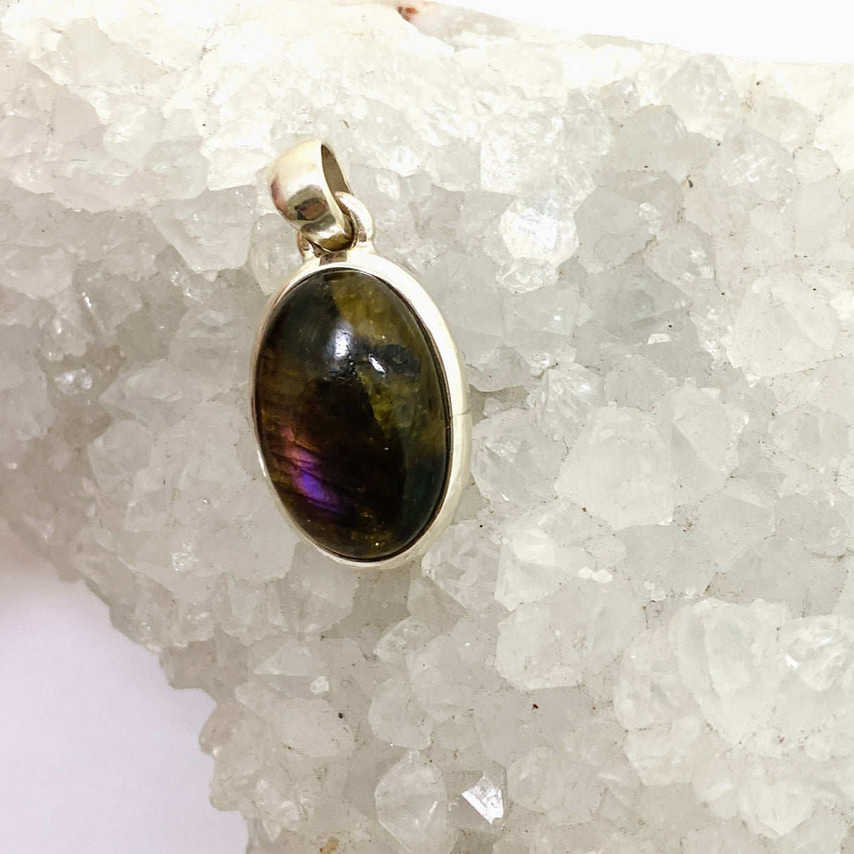 Labradorite Oval Cabochon Pendant PPGJ1047