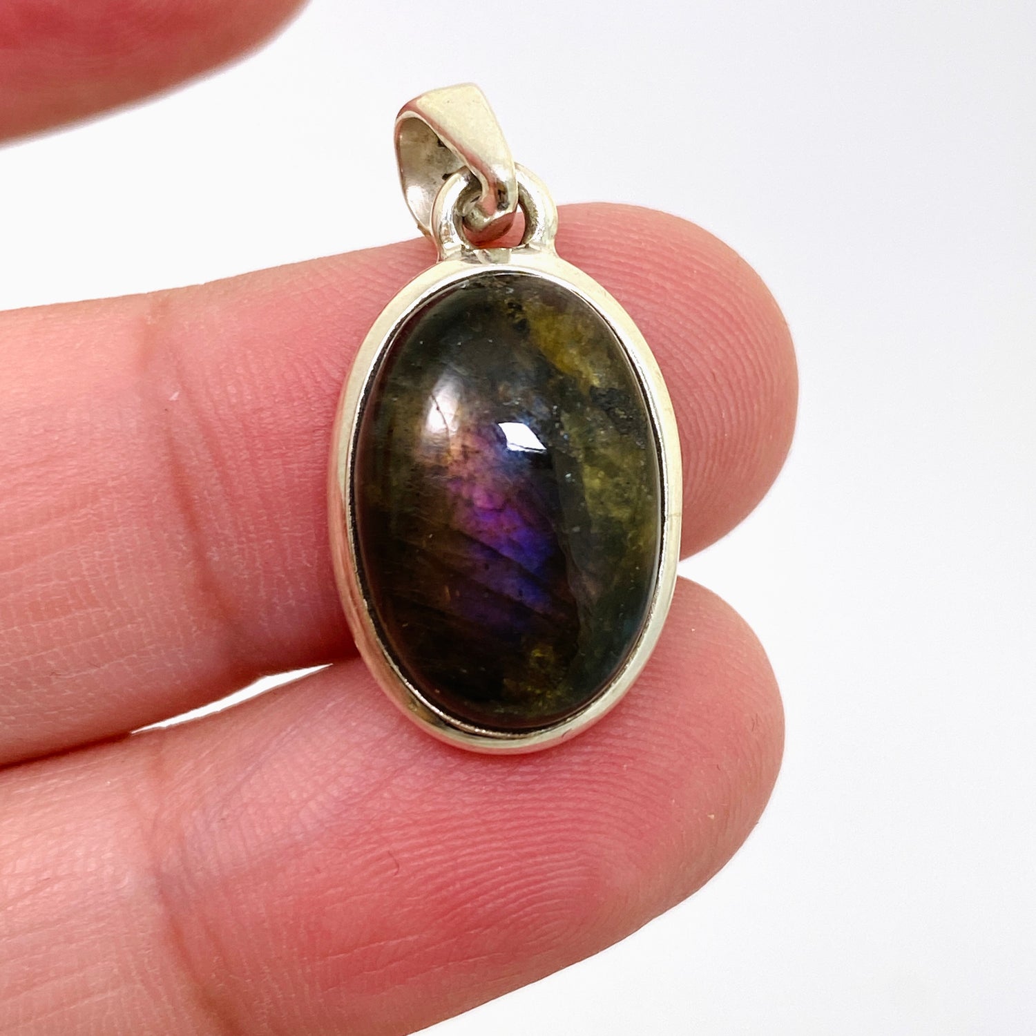 Labradorite Oval Cabochon Pendant PPGJ1047