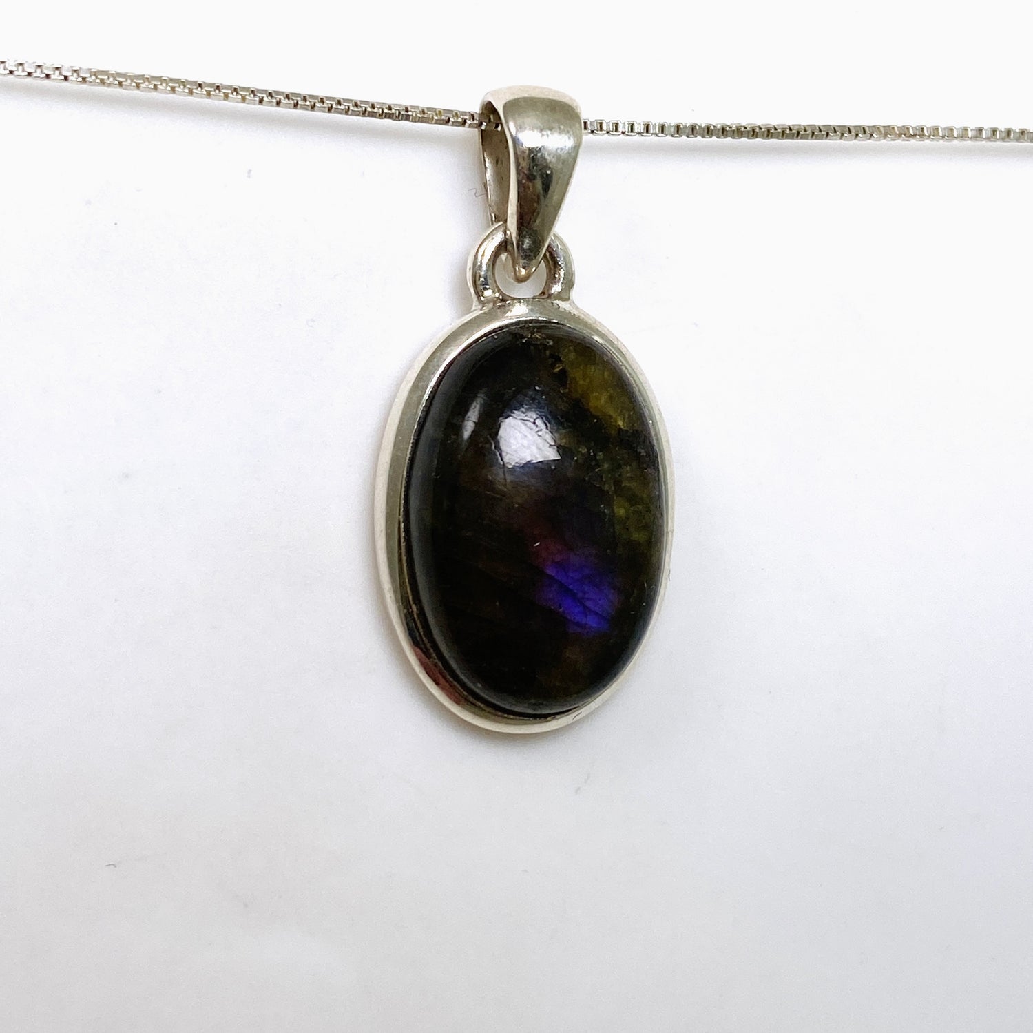 Labradorite Oval Cabochon Pendant PPGJ1047