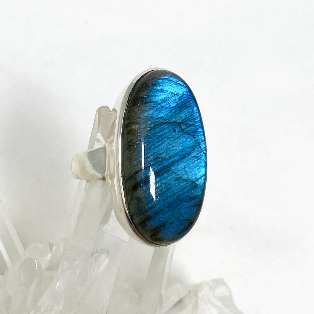 Labradorite Oval Ring Size 11 PRGJ435 - Nature's Magick