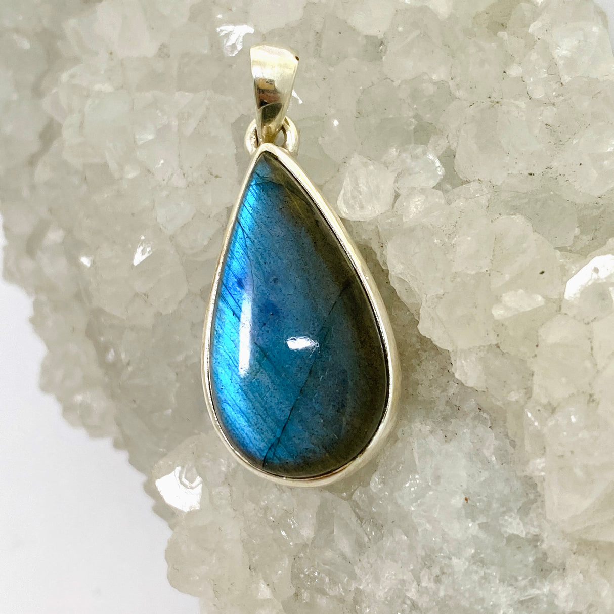 Labradorite Teardrop Cabochon Pendant PPGJ1051