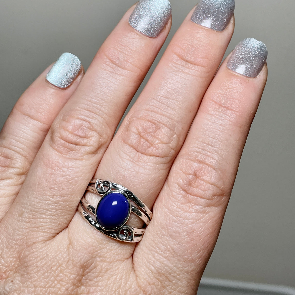 Lapis Lazuli Oval Cabochon Ring in a Decorative Setting R4025