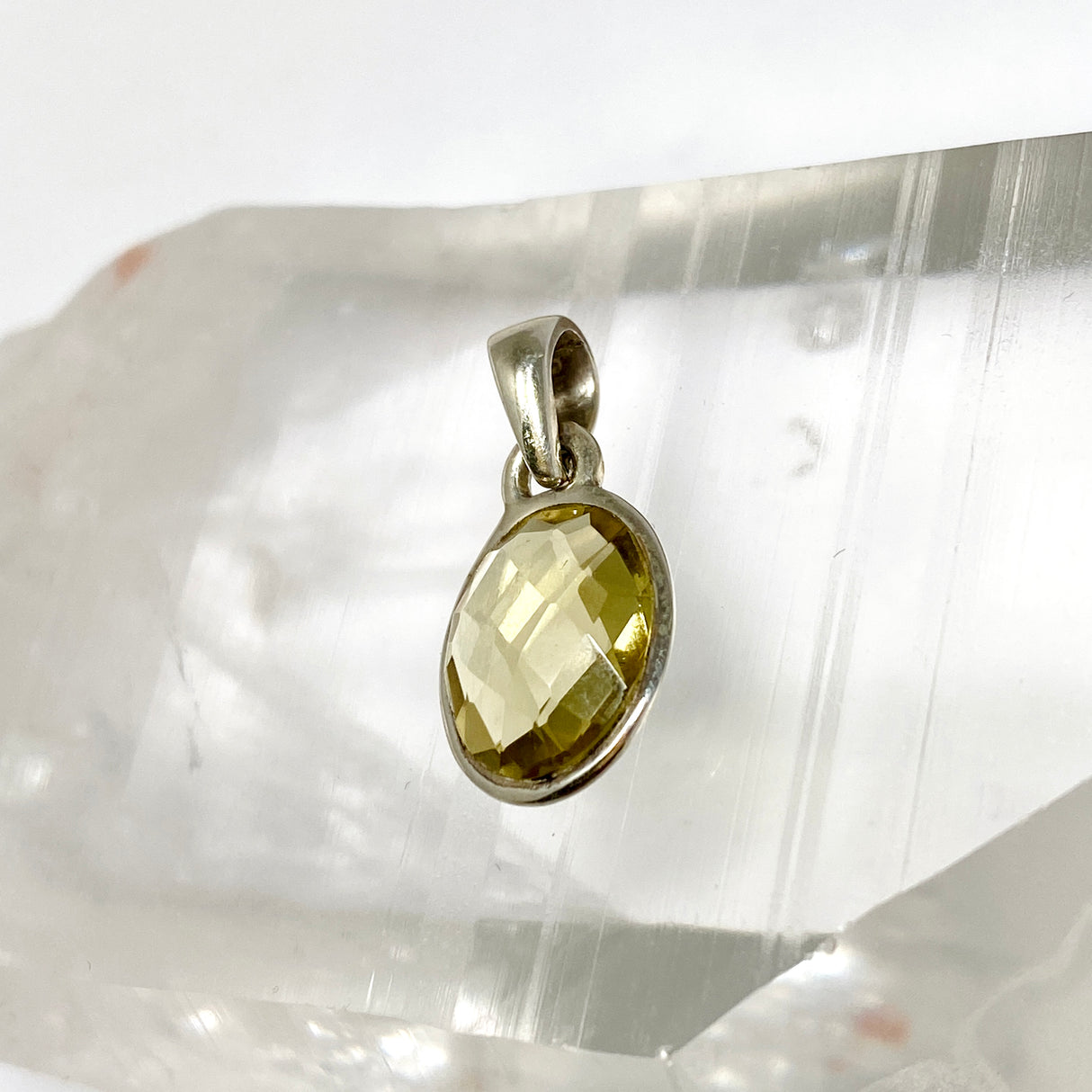 Lemon Quartz Oval Checkerboard Faceted Pendant PPGJ1304
