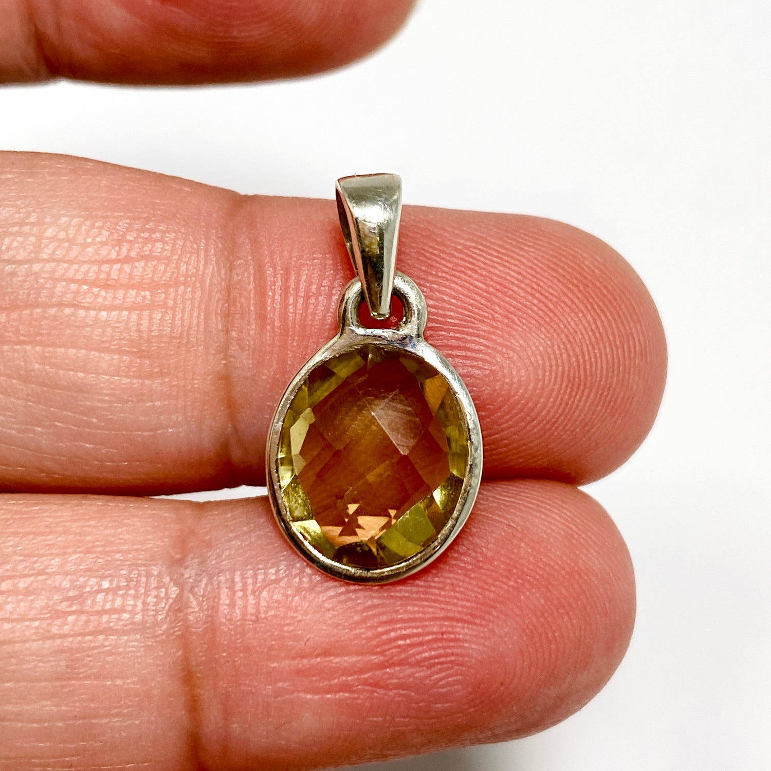 Lemon Quartz Oval Checkerboard Faceted Pendant PPGJ1304