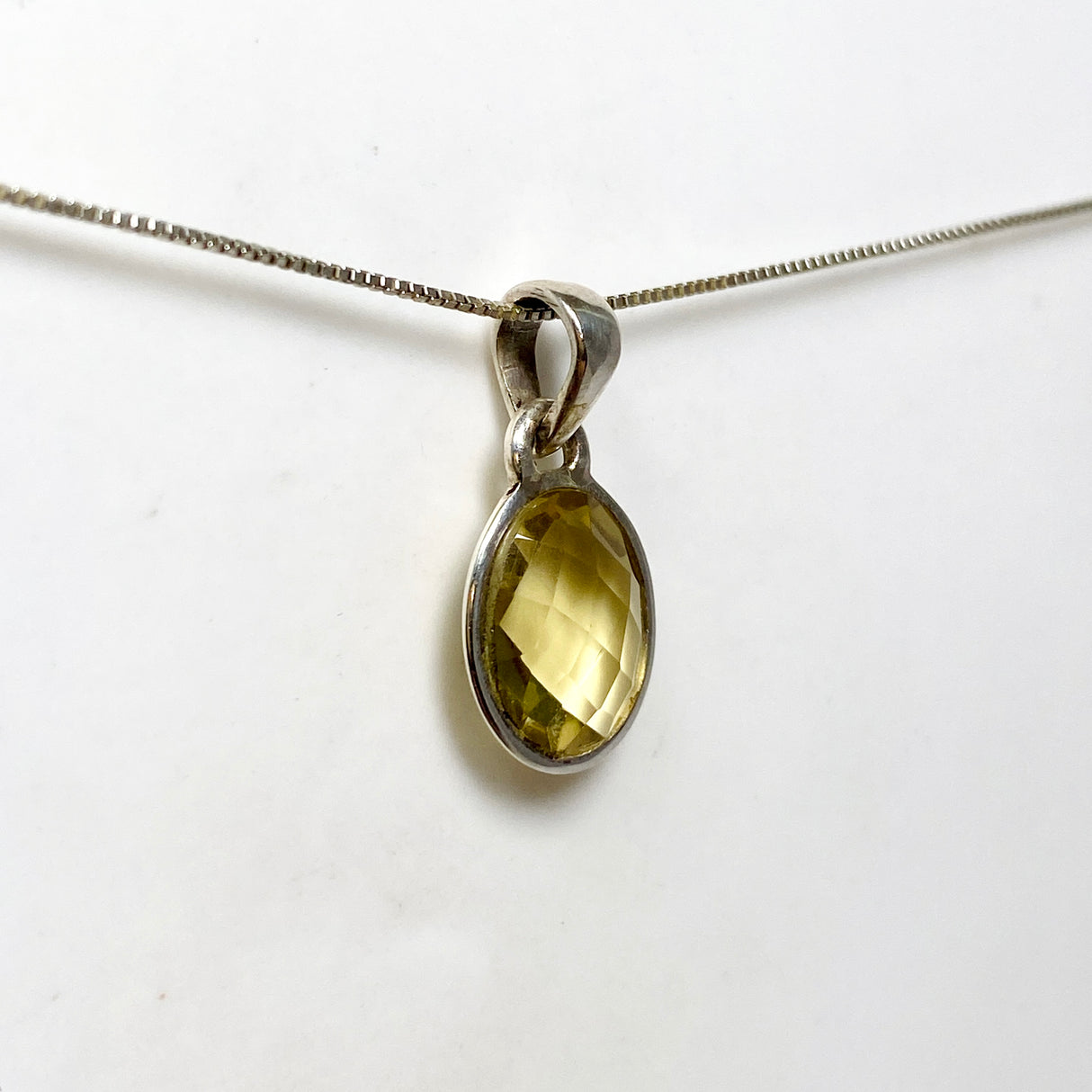 Lemon Quartz Oval Checkerboard Faceted Pendant PPGJ1304