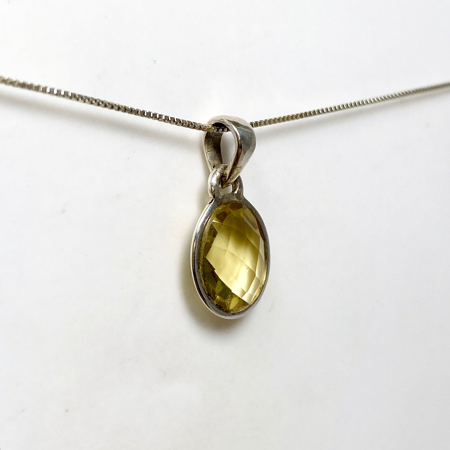 Lemon Quartz Oval Checkerboard Faceted Pendant PPGJ1304