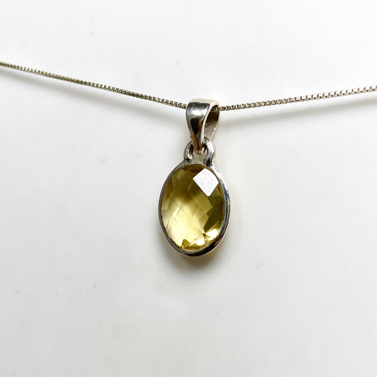 Lemon Quartz Oval Checkerboard Faceted Pendant PPGJ1304