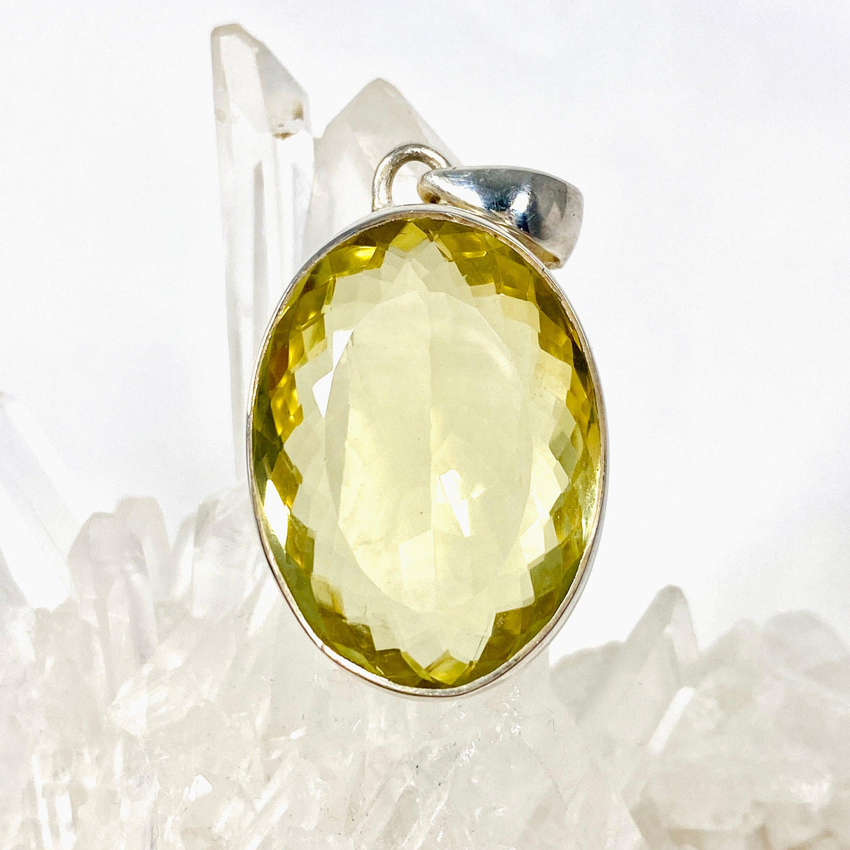 Lemon Quartz oval faceted pendant KPGJ3087 - Nature's Magick