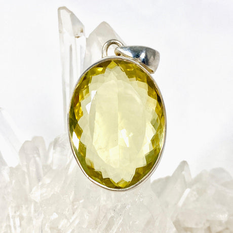 Lemon Quartz oval faceted pendant KPGJ3087 - Nature's Magick
