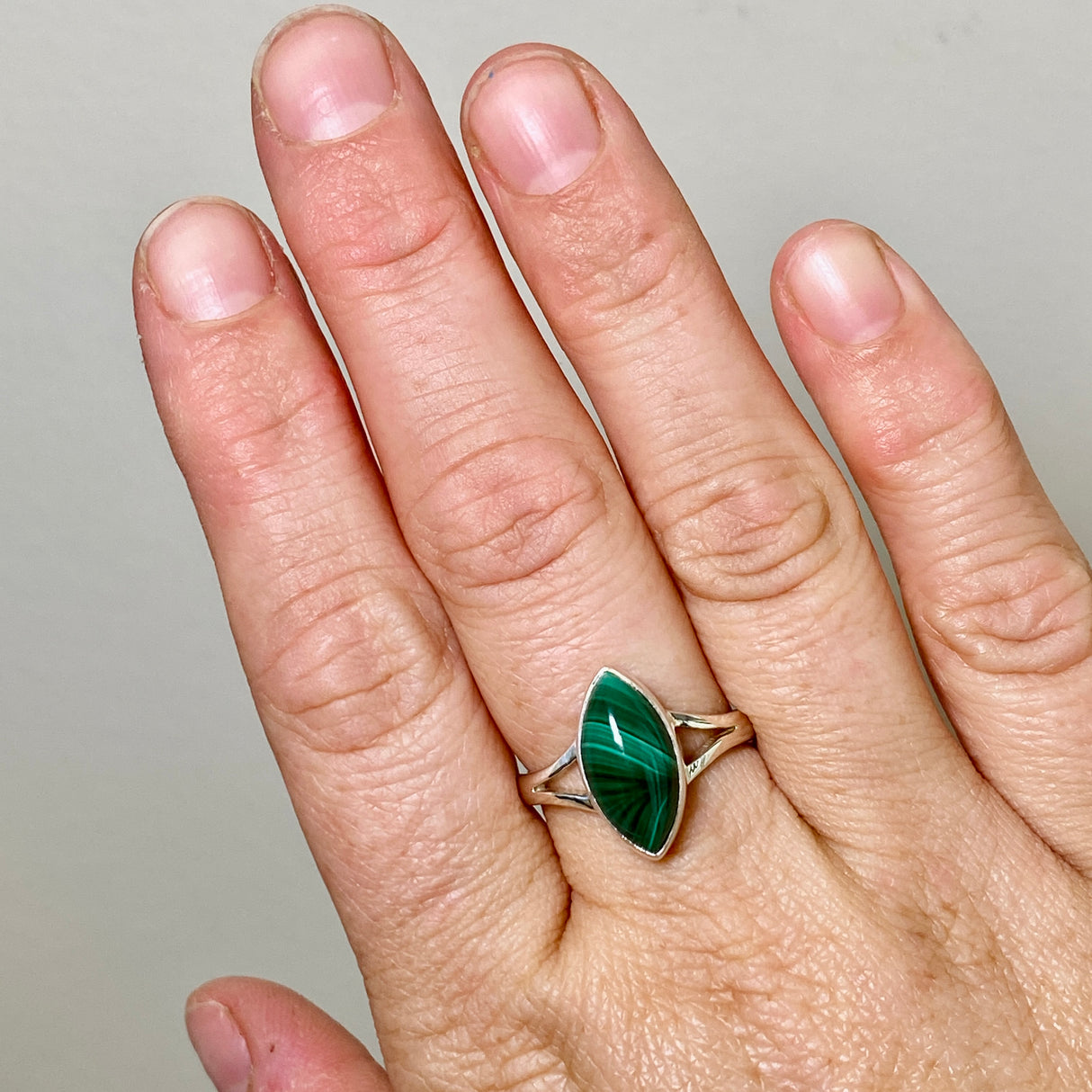 Malachite Marquise Cabochon Split Band Ring Size 9 KRGJ3370