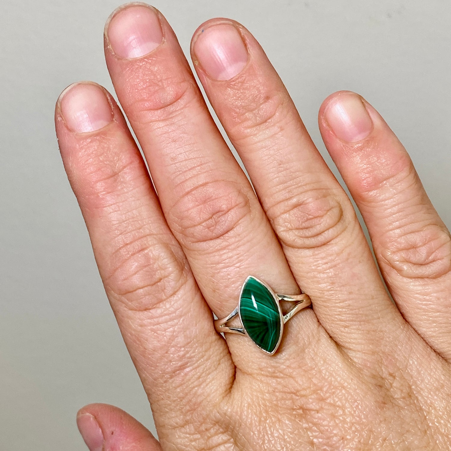 Malachite Marquise Cabochon Split Band Ring Size 9 KRGJ3370