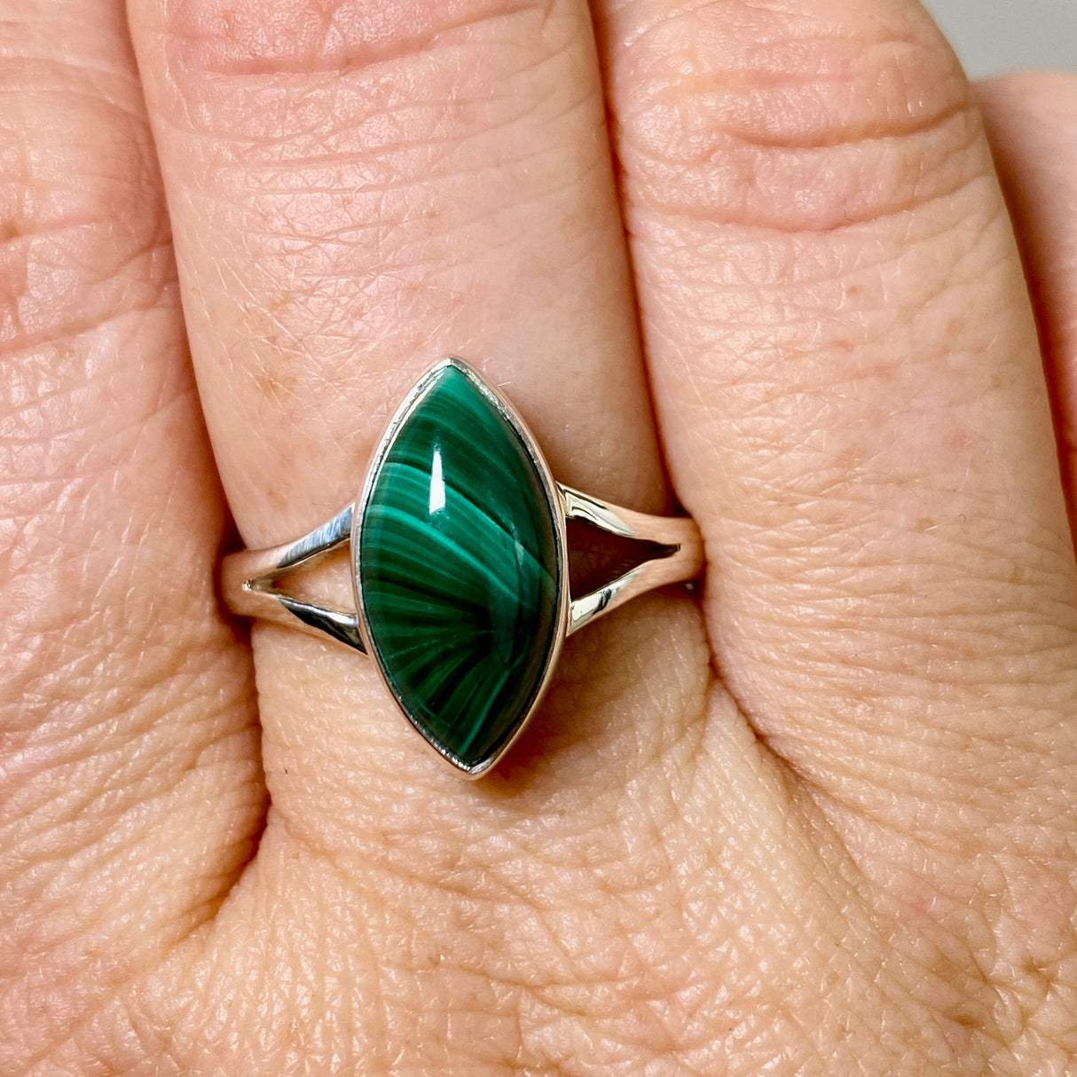 Malachite Marquise Cabochon Split Band Ring Size 9 KRGJ3370