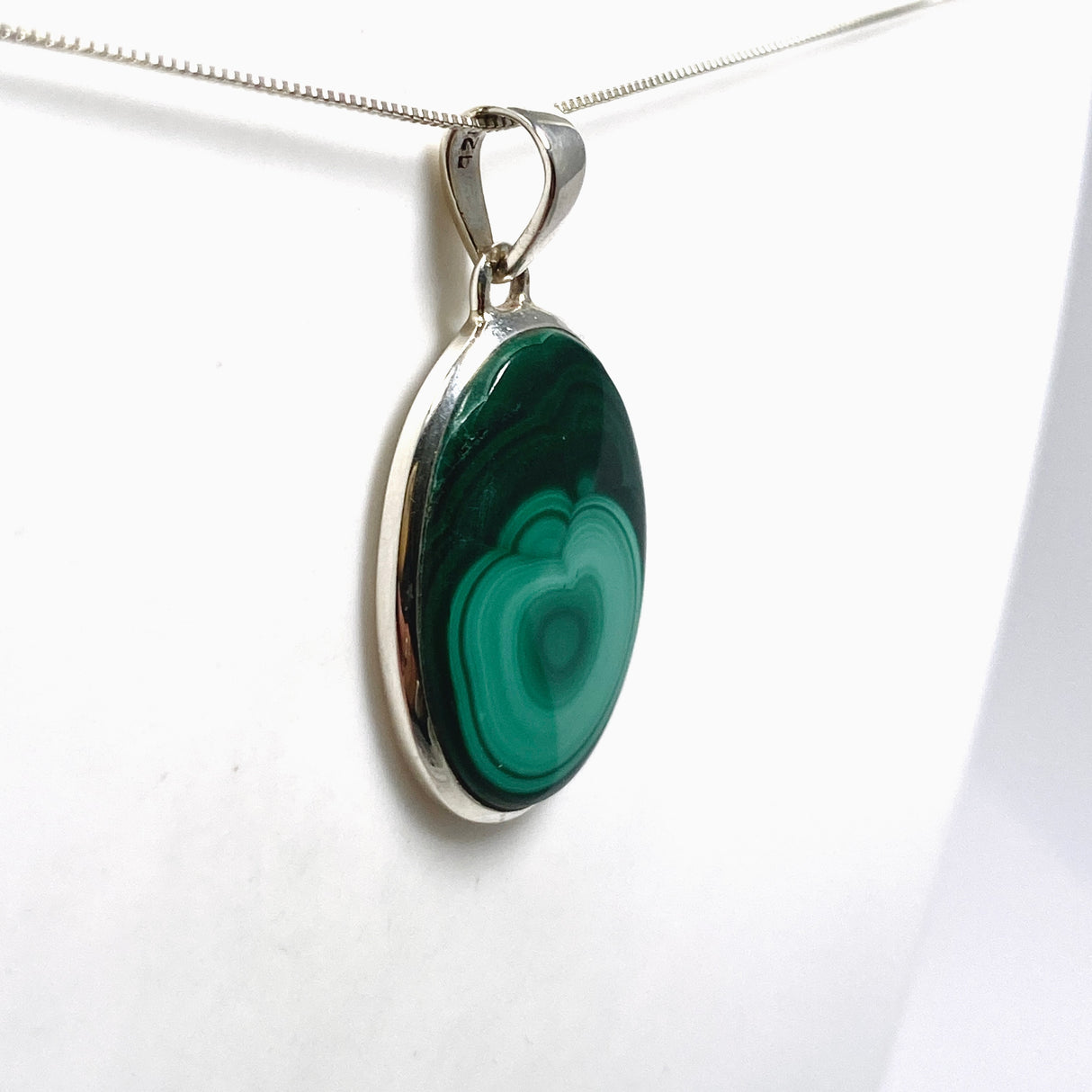 Malachite Oval Cabochon Pendant PPGJ1151