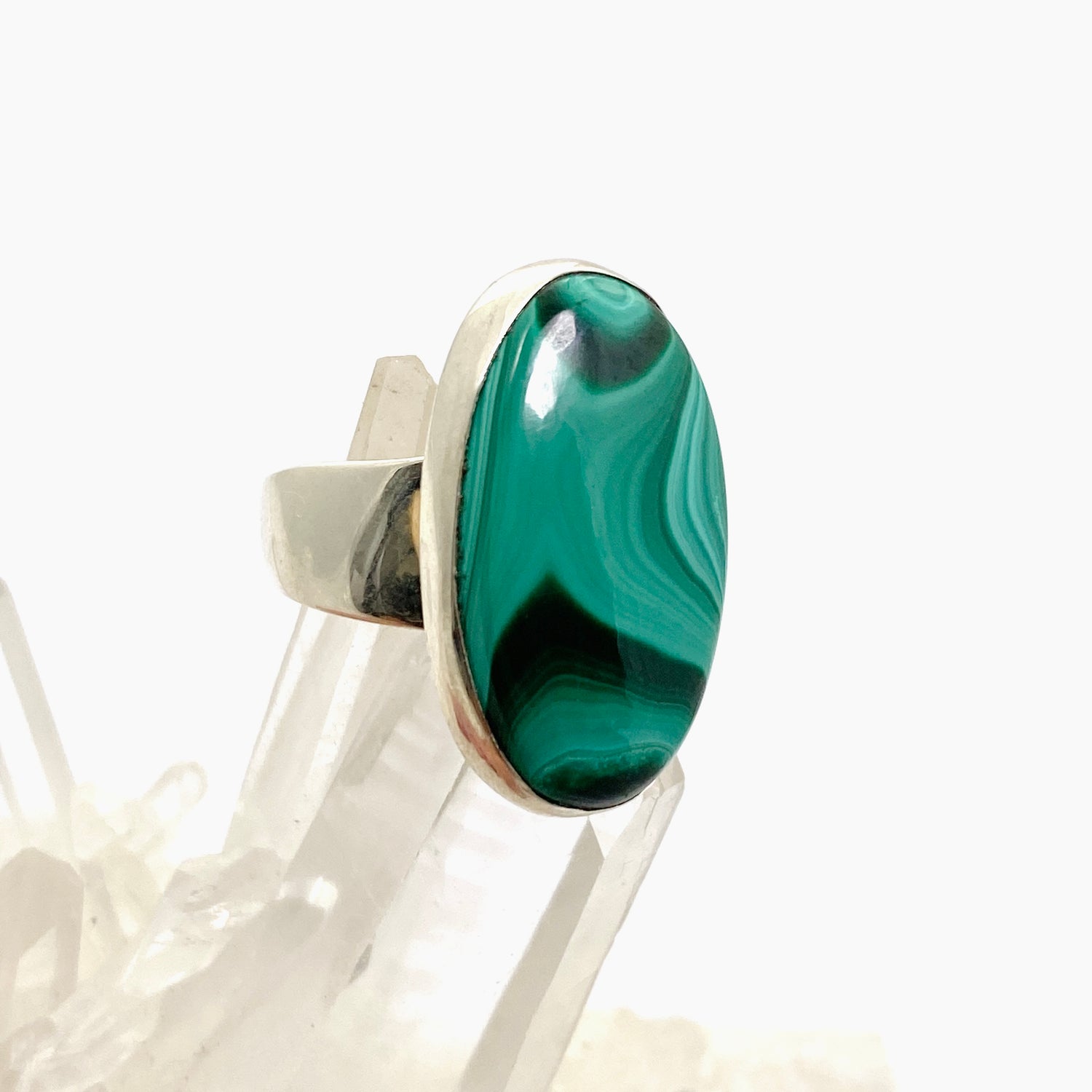Malachite Oval Cabochon Ring Size 6 KRGJ3366