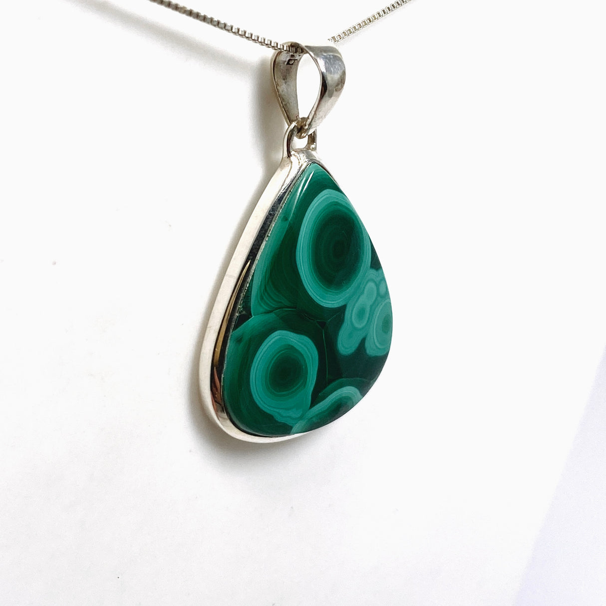 Malachite Teardrop Cabochon Pendant PPGJ1149