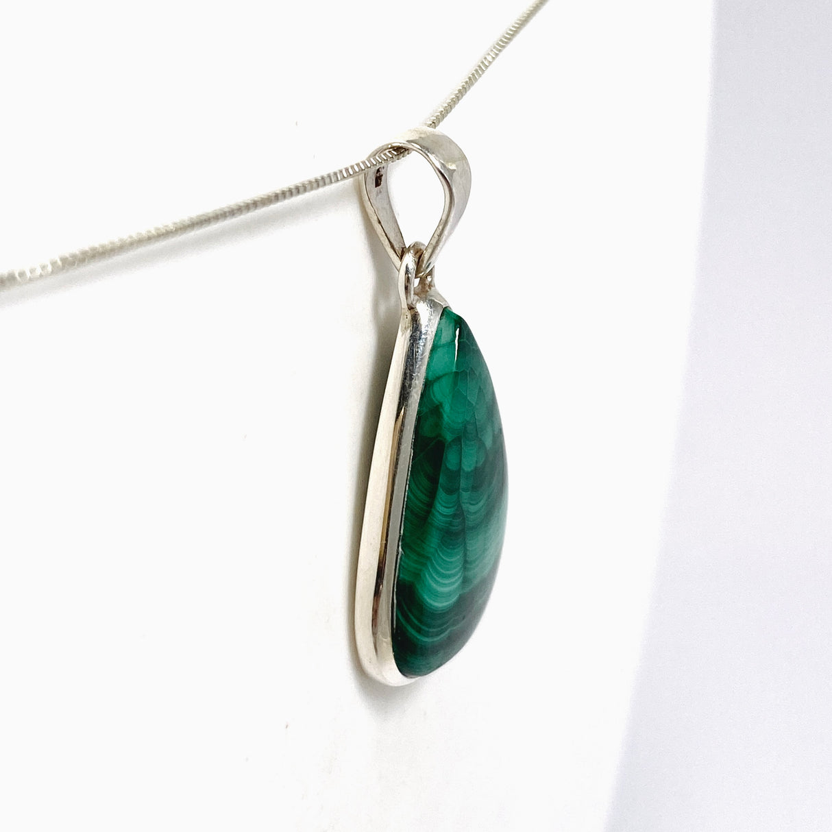 Malachite Teardrop Cabochon Pendant PPGJ1150