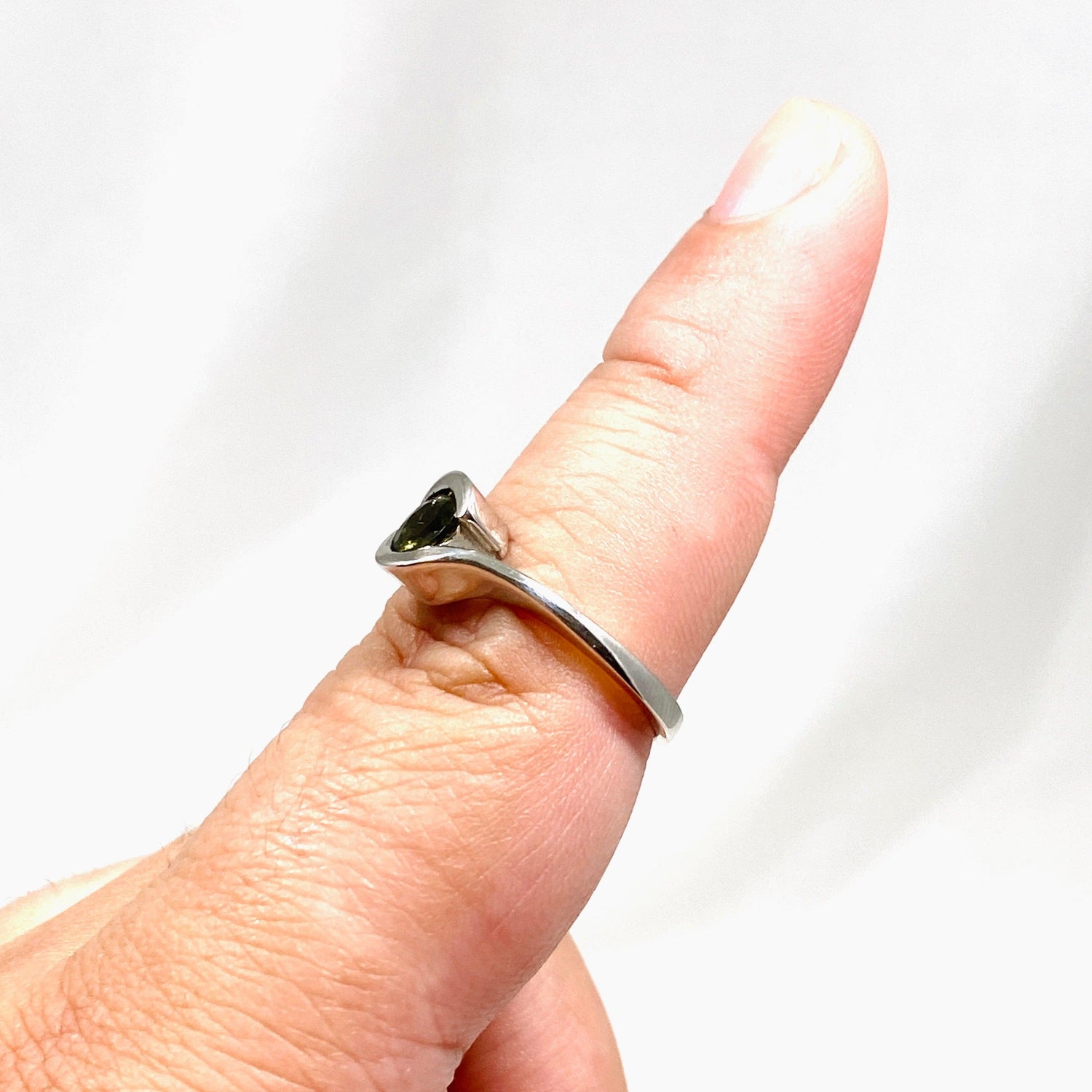 Moldavite 6mm Gemstone Solitaire Ring IVMR-03 - Nature's Magick