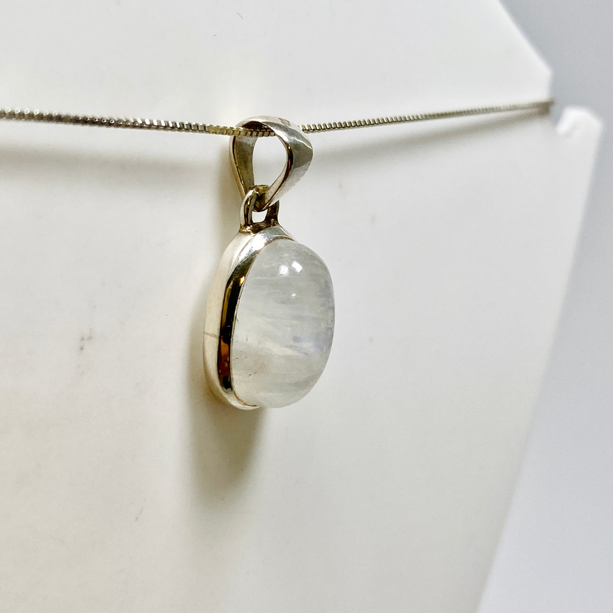 Moonstone Oval Cabochon Pendant PPGJ1251